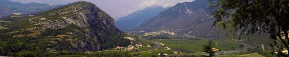                                                                                La Val d'Adige vista verso nord